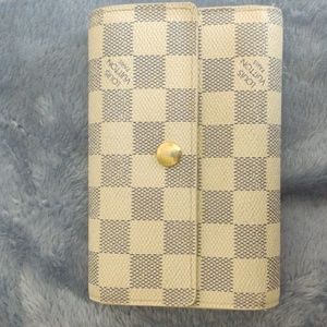 💚Damier Ebene Alexandra Wallet‼️